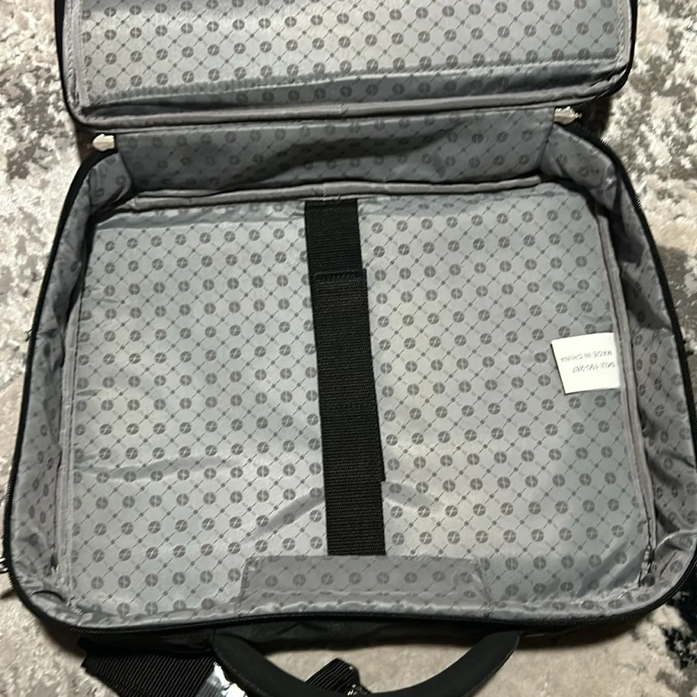 NEW Foray Black Nylon 17